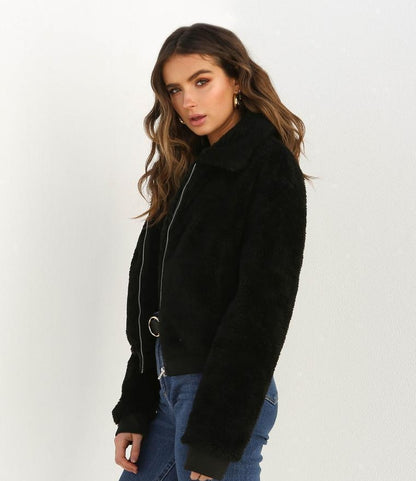 Women's Velvet Lapel Short Fur Jacket for Elegant Winter Style