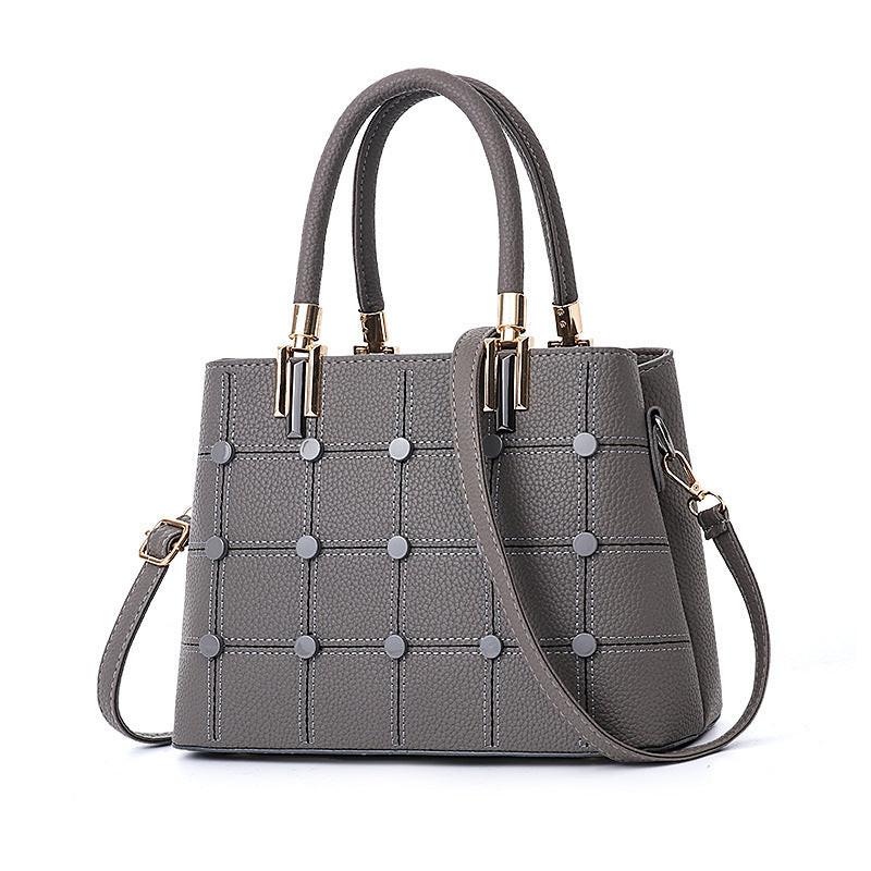 Womens Luxury Rivet Large Capacity Handbag