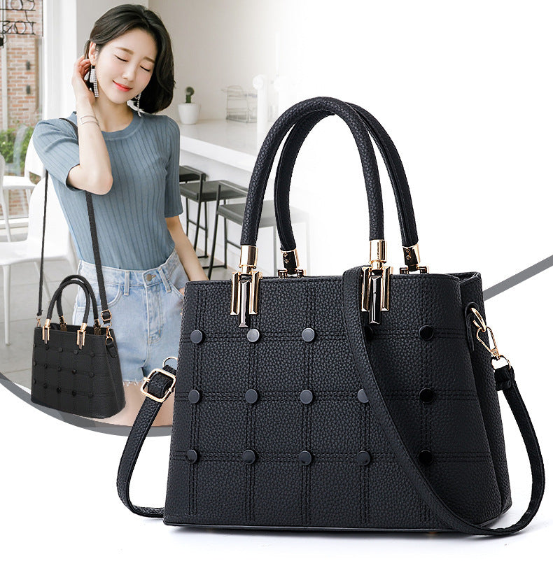 Womens Luxury Rivet Large Capacity Handbag