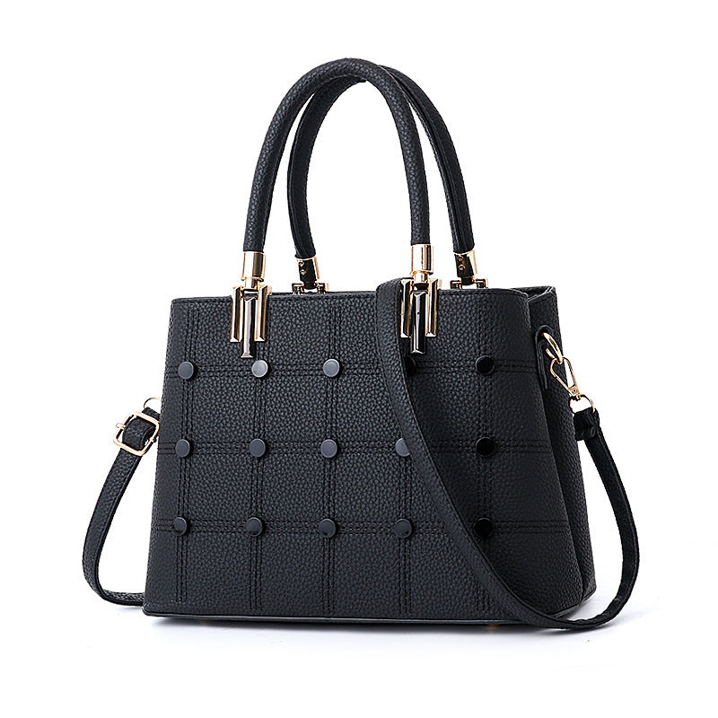 Womens Luxury Rivet Large Capacity Handbag