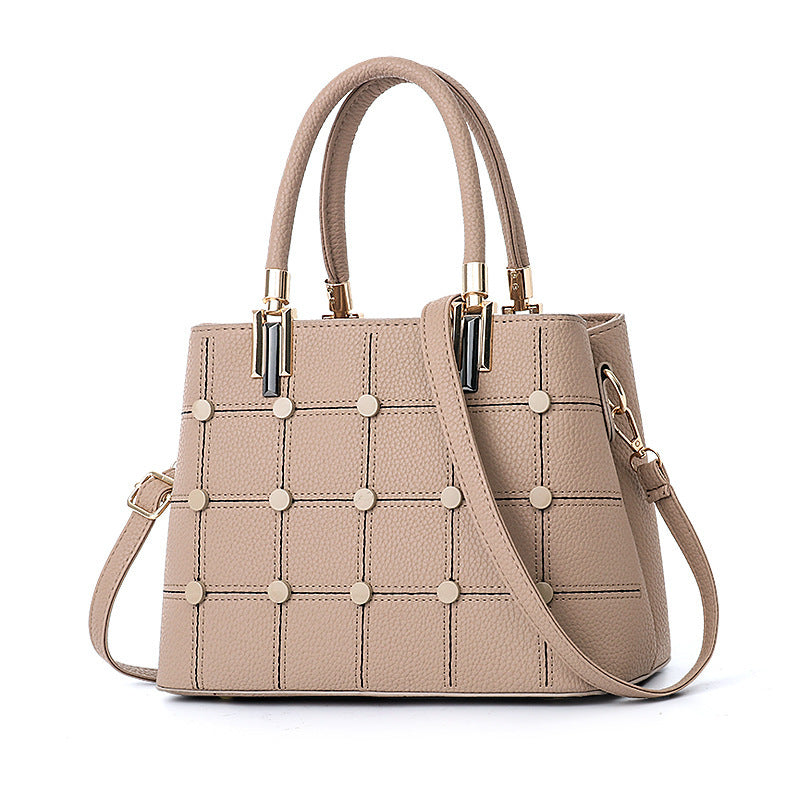 Womens Luxury Rivet Large Capacity Handbag